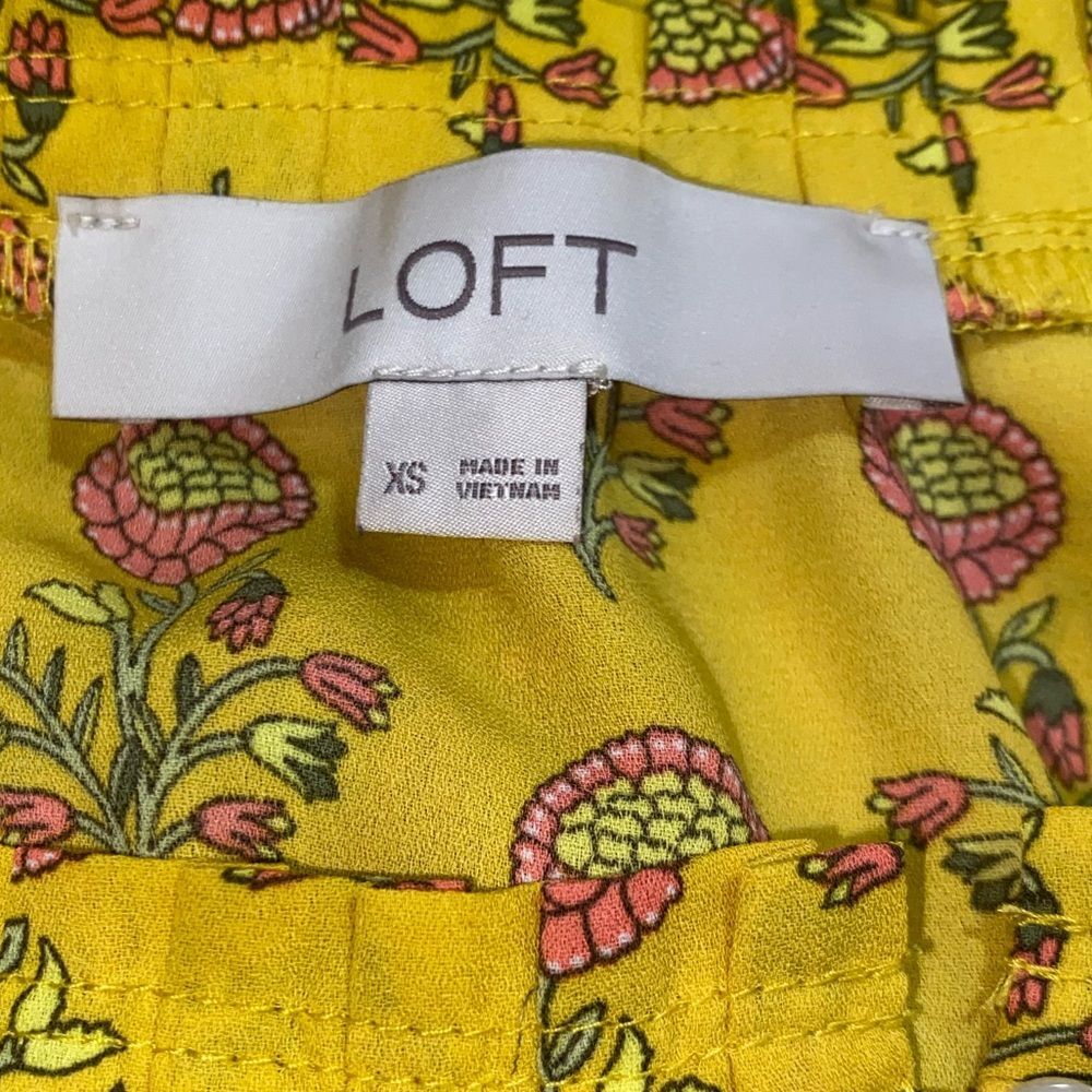 LOFT Peony Ruffle Split Neck Top - Picture 6 of 7